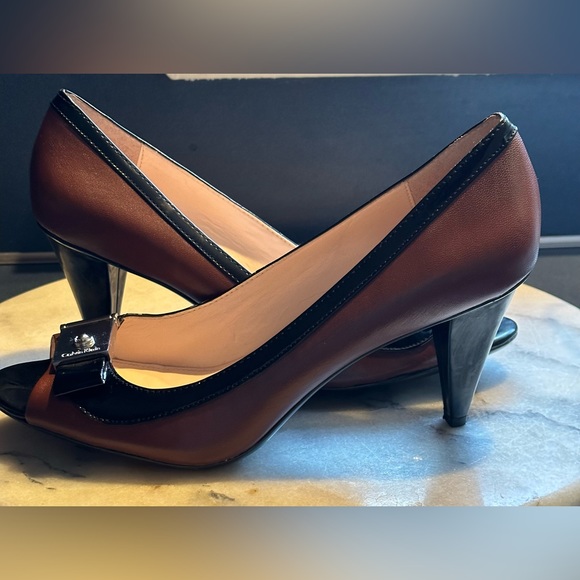 Calvin Klein Business Formal Brown & Black Shoe Metal Buckle Peep Toe Sz 9 1/2 - Picture 4 of 12